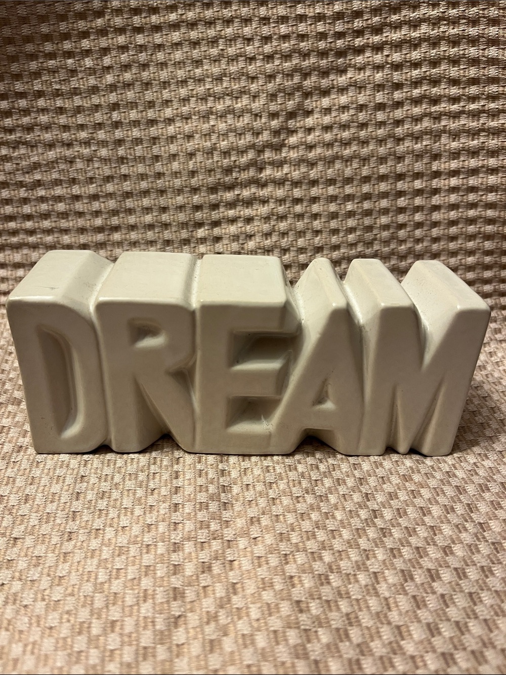 Cream Decorative Ceramic 'DREAM'
Potpourri Sachet Holder